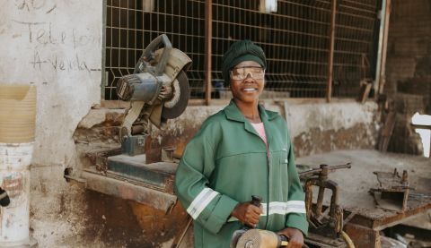 Anifa from Mozambique has defied societal expectations and stepped into a male-dominated field to train as an metalworker.